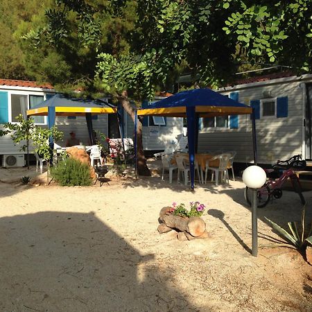 Happy Camp Mobile Homes In El-Bahira Camping Village Сан-Вито-Ло-Капо Экстерьер фото