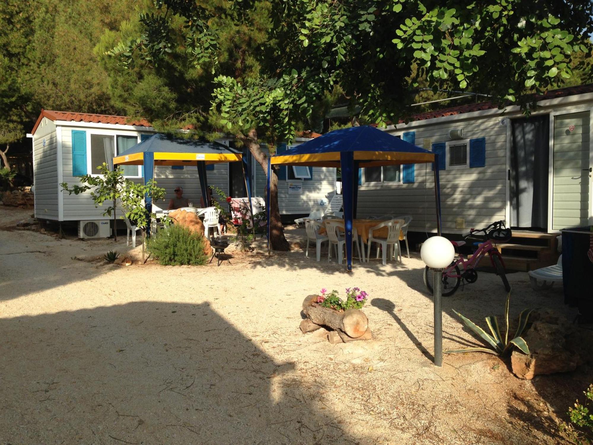 Happy Camp Mobile Homes In El-Bahira Camping Village Сан-Вито-Ло-Капо Экстерьер фото